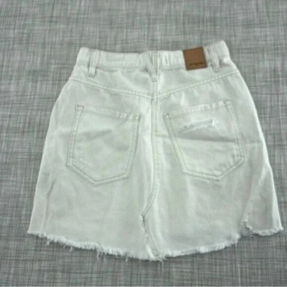 We The free People Womens Size 26 mini jean skirt raw hem 2514 - Picture 8 of 9